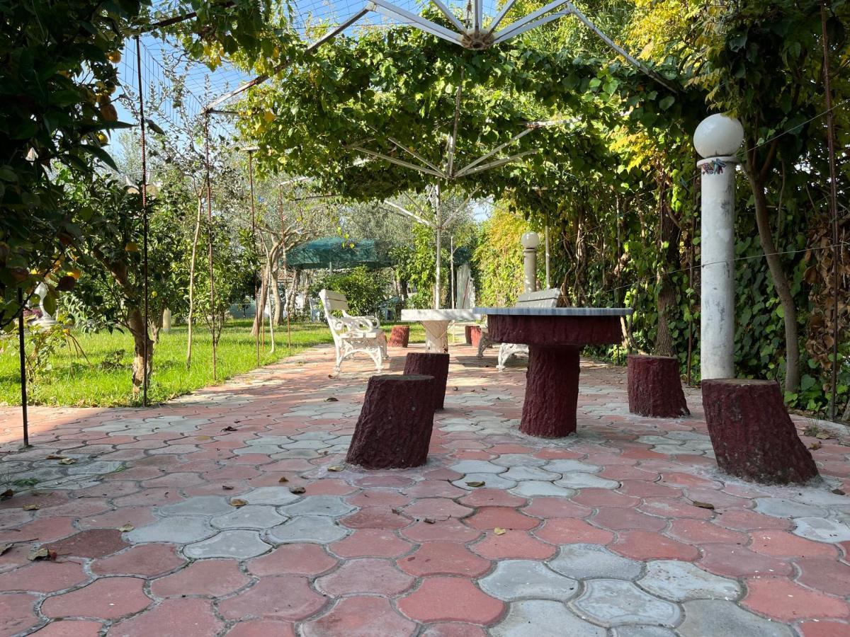 Villa Kasa Durrës Exteriör bild