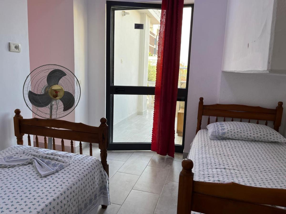 Villa Kasa Durrës Exteriör bild
