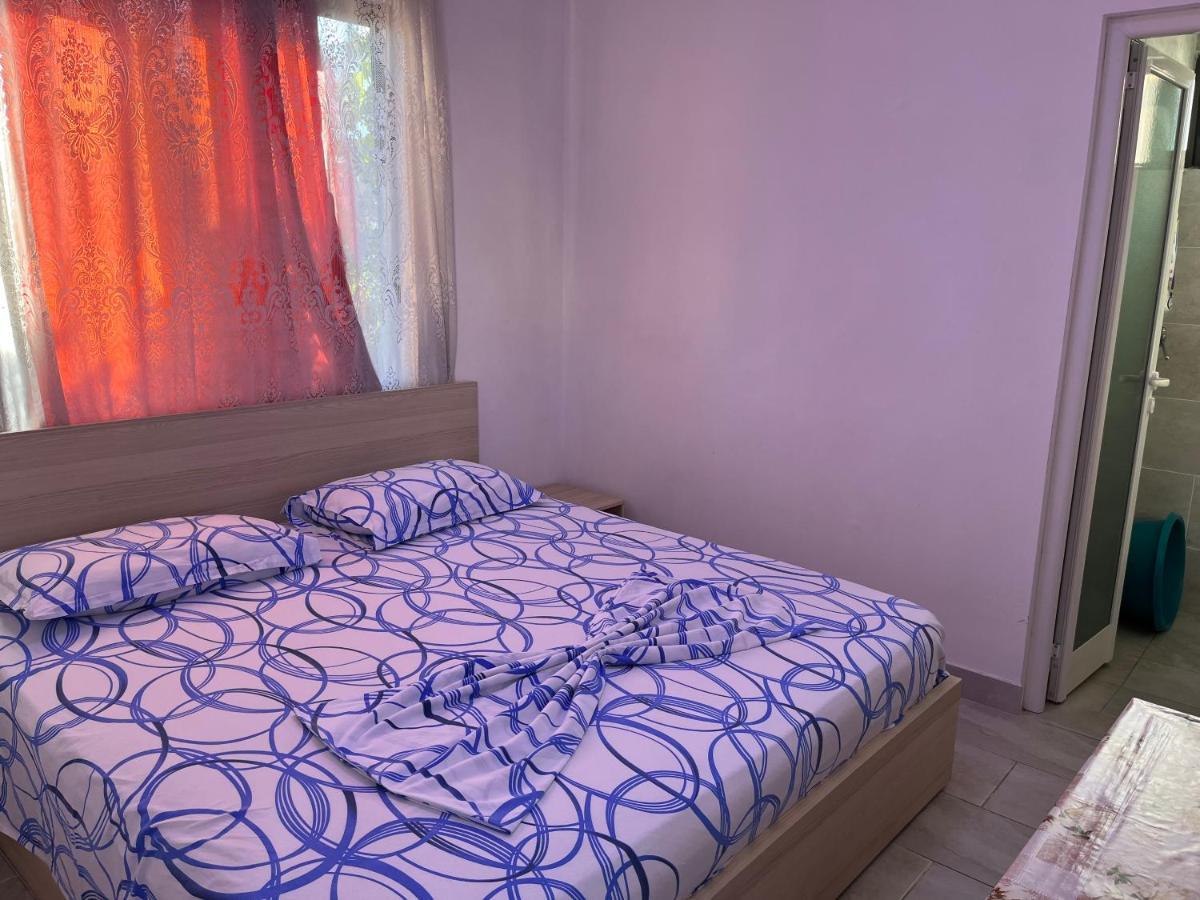 Villa Kasa Durrës Exteriör bild
