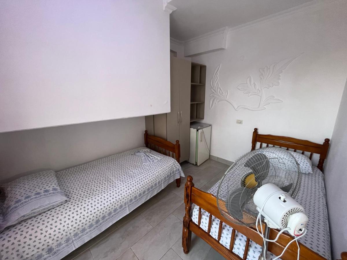 Villa Kasa Durrës Exteriör bild