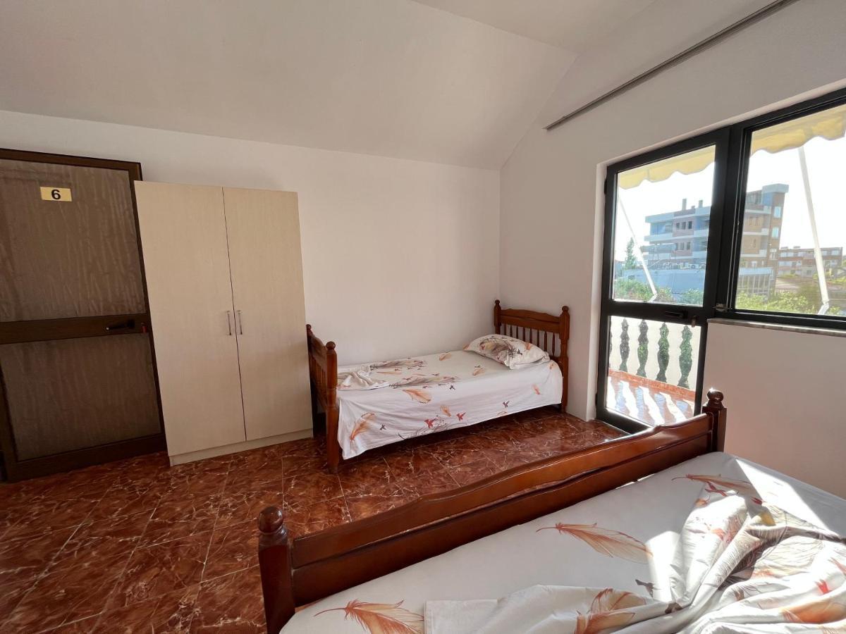 Villa Kasa Durrës Exteriör bild