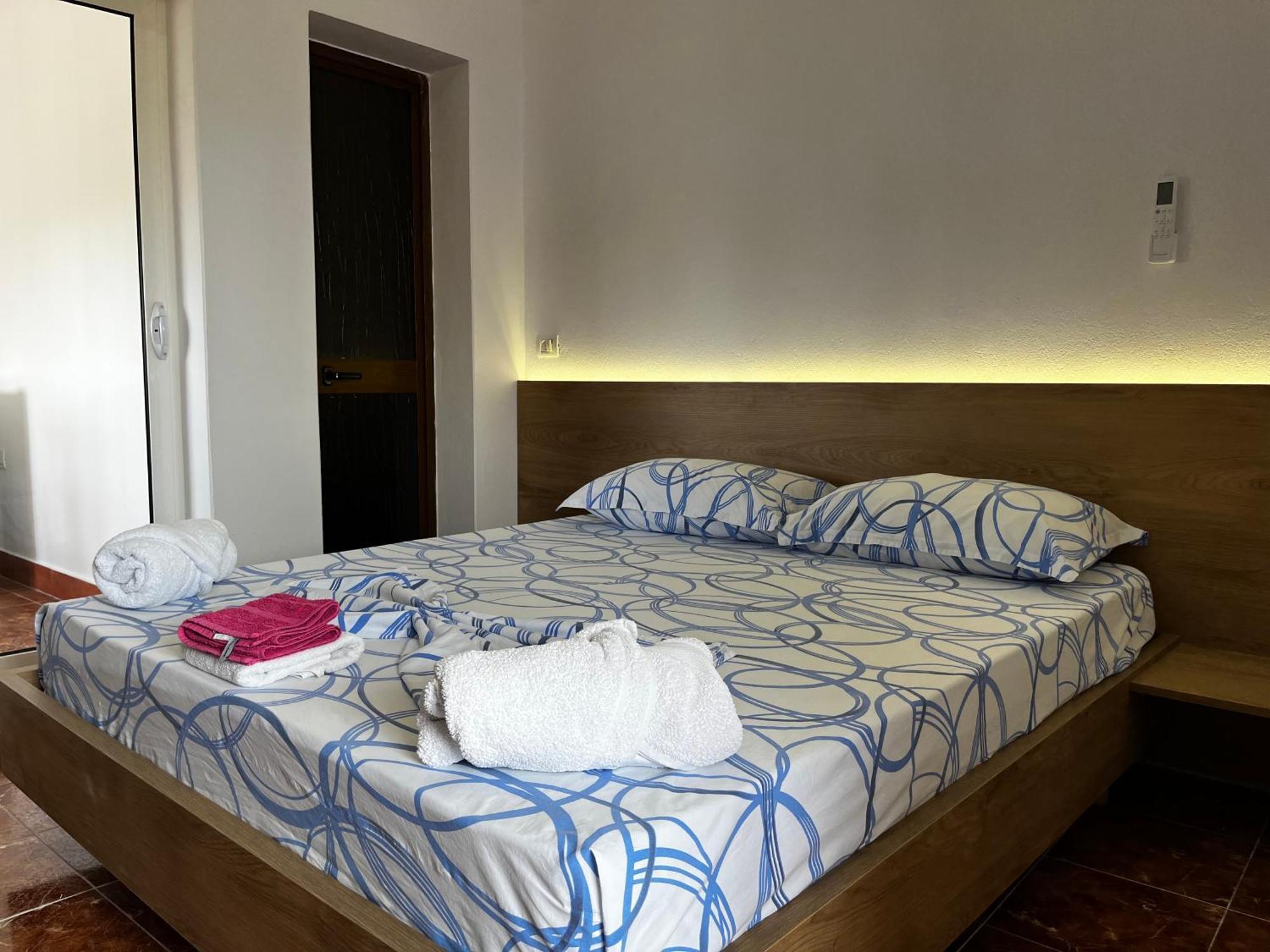 Villa Kasa Durrës Exteriör bild